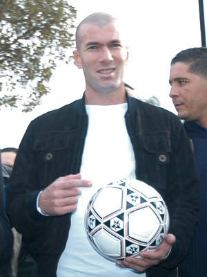 Football Legend Zidane likely to supervise JS Kabylie football Academy.