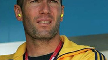 Zineddine  Zidane à Aix pour la pose de la 1ère pierre de son  « futsal »