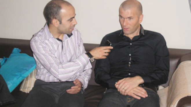 لم أنكر يوما أصولي الجزائرية.. وأحلم بتدريب “الخضر”