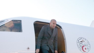 Zidane to defend the Algerian colors versus his former French teammates