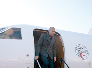 Zidane to defend the Algerian colors versus his former French teammates