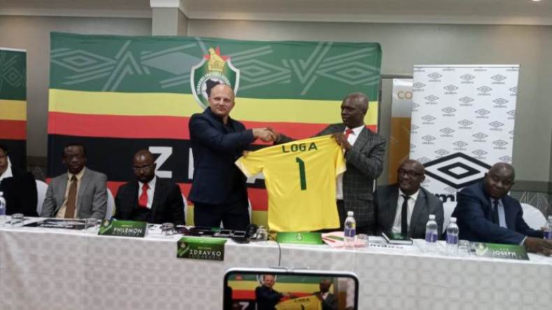 مدرب زيمبابوي “غاضب” لغياب 6 لاعبين عن التربص