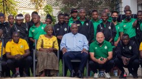 لاعبو زيمبابوي في ضيافة سفير بلادهم بِالجزائر