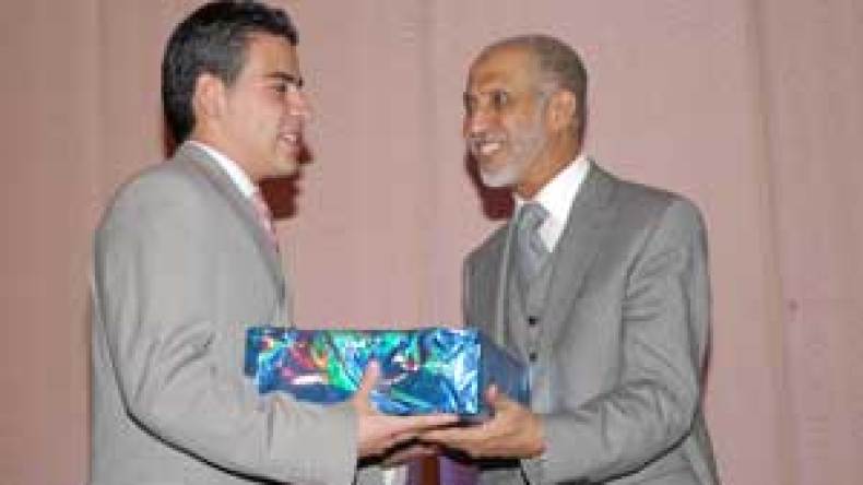 “الشروق اليومي” تنتزع جائزة أحسن مقال صحفي لسنة 2008