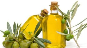 حاوية “زيت زيتون” تشل حركة طريق حيوي في السعودية