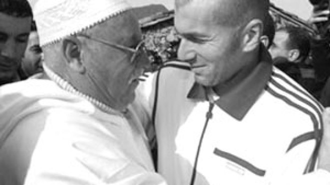 وطنية القلة في مواجهة قلة الوطنية؟!