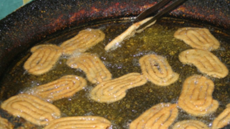 حملة لمداهمة المحلات تخوفا من انتشار التسممات في شهر رمضان