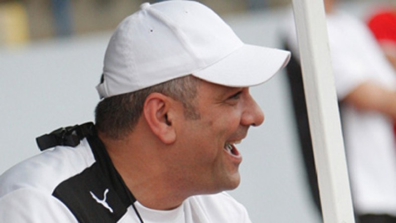 إبعاد زياني وجبور خطأ جسيم.. وإجراء تغييرات حاليا لا يخدم “الخضر”