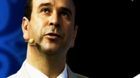 الشاعر الجزائري الزبير دردوخ يغازل إمارة الشعر هذا المساء