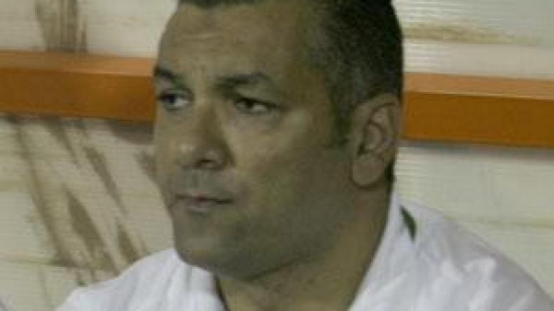 جلول وبلحاجي باقيان بجانب بن شيخة