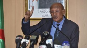 زوخ يعد بترحيل 20 ألف عائلة بالعاصمة قبل نهاية السنة