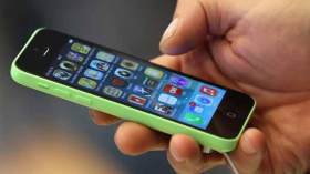 أساتذة يقضون ساعات في الهاتف ويعرقلون الدروس!