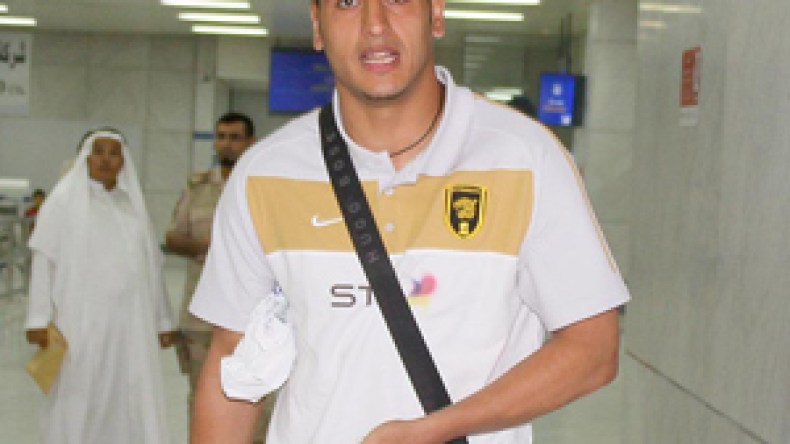 زياية‭ ‬يوقع‭ ‬رسميا‭ ‬في‭ ‬فريق‭ ‬بني‭ ‬ياس‭ ‬الإمارتي