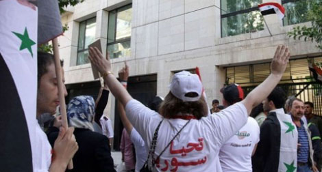 La Syrie a demandé à Tripoli et Tunis de fermer leurs ambassades à Damas