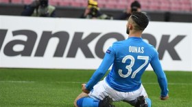 أوناس يغيب عن نابولي بسبب الإصابة