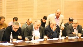 نائب عربي يهين عضوة بالكنيست (فيديو)