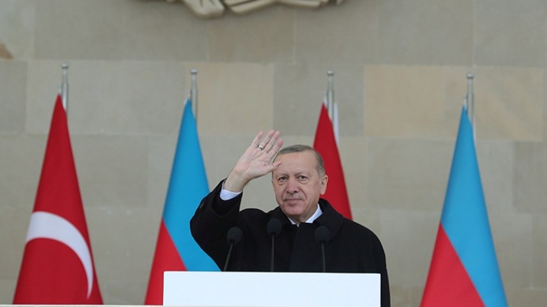 أبيات شعرية قرأها أردوغان تسبب أزمة بين تركيا وإيران