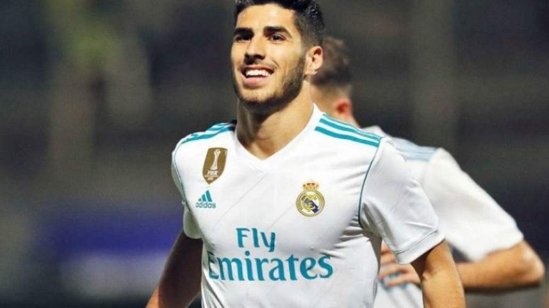 أسينسيو: أستطيع الفوز بالكرة الذهبية