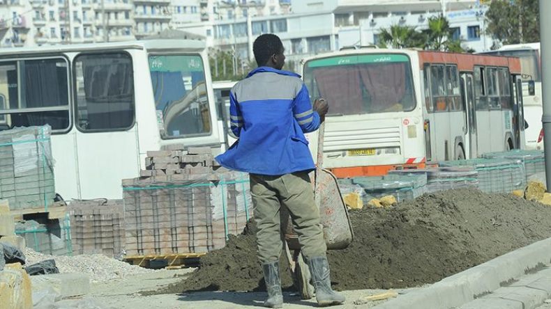 حفر وأشغال لا تنتهي بسبب غياب التنسيق بين القطاعات في العاصمة