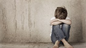 مطلقون يرمون أطفالهم إلى الشارع بدافع الانتقام