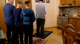 كورونا يعيد الحقبة الشيوعية لذاكرة الألبان الرمضانية