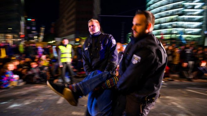 سارق شاحنة يصدم مارة في ألمانيا