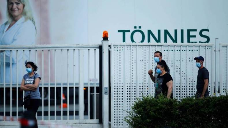 ألمانيا تعيد فرض حجر جزئي بسبب بؤرة جديدة لكورونا