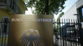 القضاء الألماني يحاكم ضابطا وعنصر استخبارات سوريين