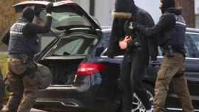 ألمانيا تعتقل 12 مشتبهاً بضلوعهم بمؤامرة لليمين المتطرف