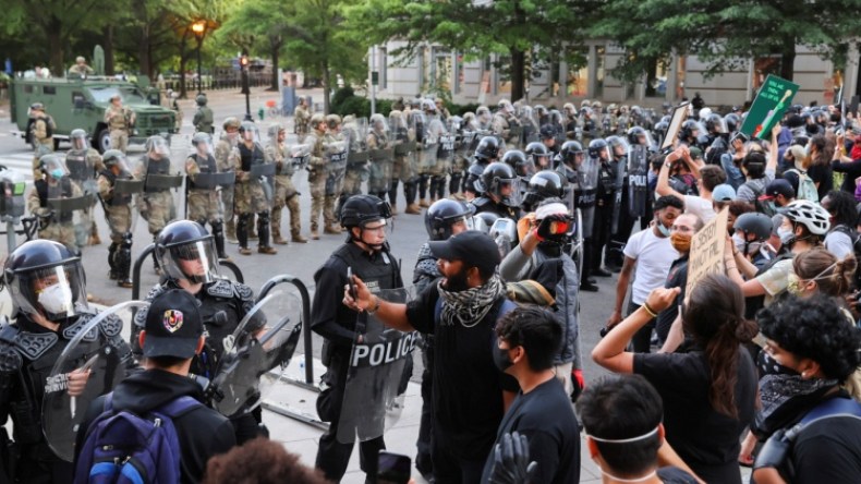 هل خرجت المظاهرات عن السيطرة في أمريكا؟