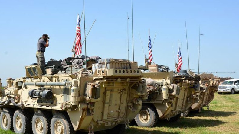 القوات الروسية تتهم الأمريكيين بنهب النفط السوري