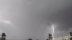 أمطار رعدية مرفوقة بحبات البرد على مناطق الجنوب