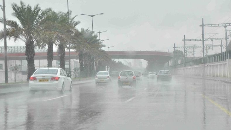 أمطار غزيرة على 10 ولايات
