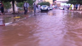 قتلى وجرحى في أمطار طوفانية بعدة ولايات