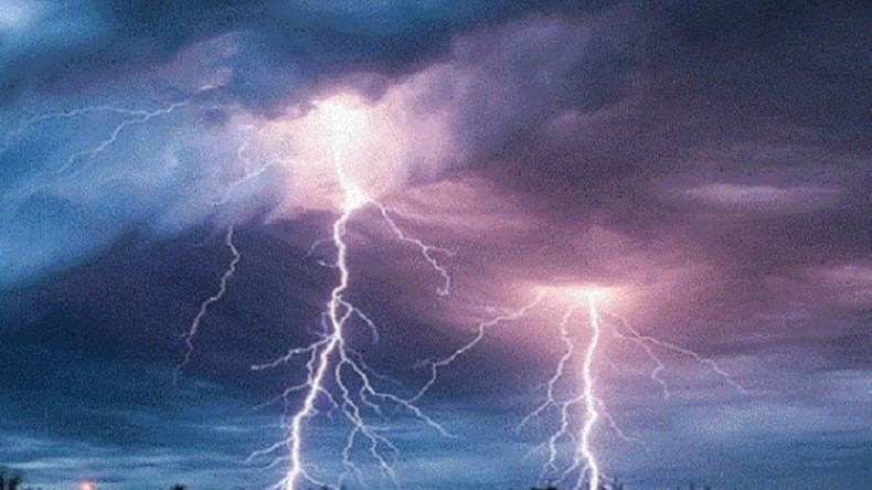 أمطار رعدية وتراجع درجات الحرارة عبر 7 ولايات