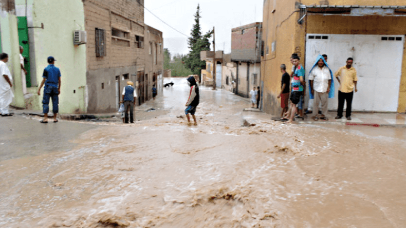 أمطار طوفانية توقع جرحى وتحدث خسائر بشرق البلاد