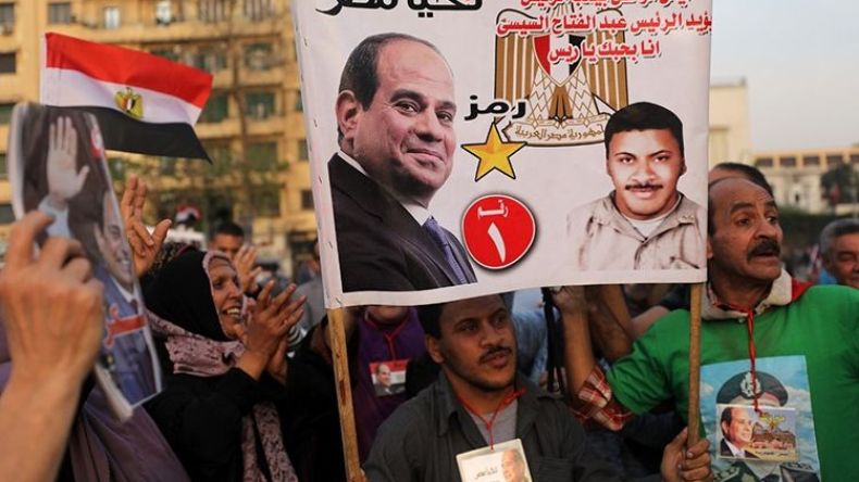 موجة توقيفات لمعارضين ومدونين في مصر