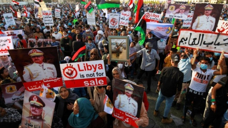 قوات حفتر تعلن استمرار إغلاق مواقع النفط