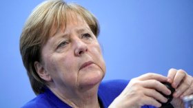 ميركل انفجرت غاضبة من حفتر فأطلقت تحذير “العشر دقائق”