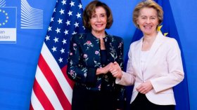 بيلوسي تلتقي قادة الاتحاد الأوروبي ومسؤولي “الناتو”