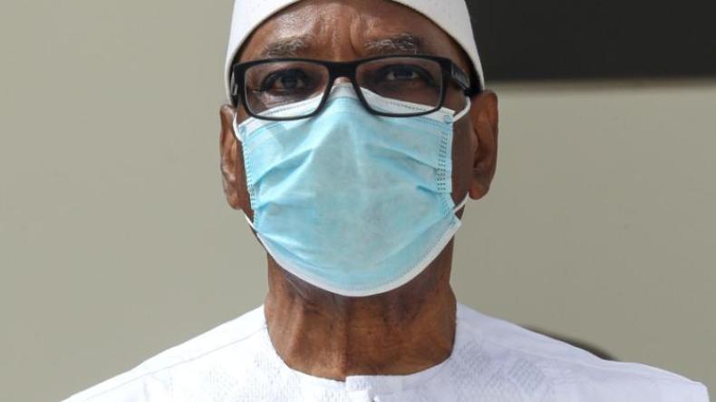 قادة انقلاب مالي يطلقون سراح الرئيس المعزول