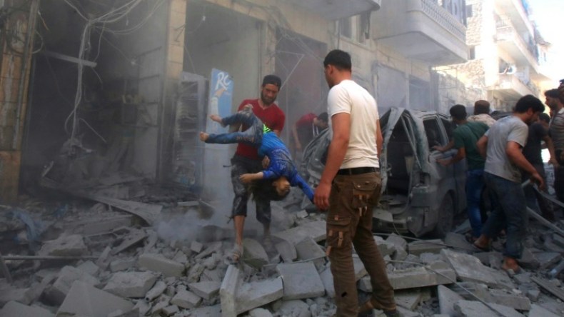 مقتل مدنيين بغارات للنظام على إدلب