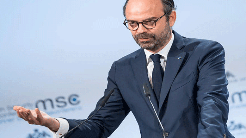 رئيس الوزراء الفرنسي يستقيل