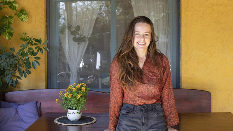 إسرائيلة ترفض التجنيد شفقة على الفلسطينيين!