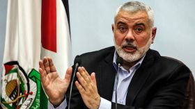 محاولات “حماس” في اختراق العزلة