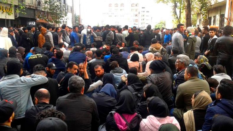 خامنئي يعلّق على الاحتجاجات في إيران