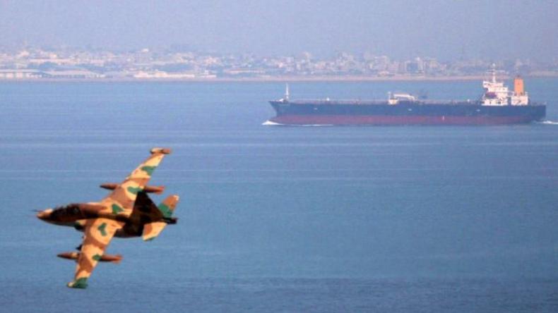 إيران تبدأ مناورات عسكرية ضخمة في الخليج