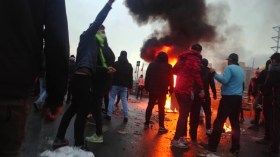 إيران تندد بالدعم الذي أظهرته أمريكا للمحتجين