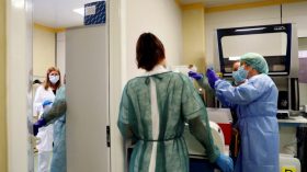 تراجع الإصابات وزيادة الوفيات في إيطاليا