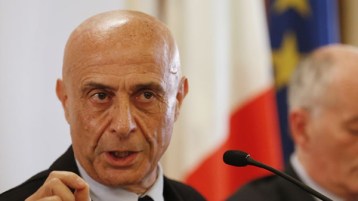 الذئاب المنفردة على أبواب روما!